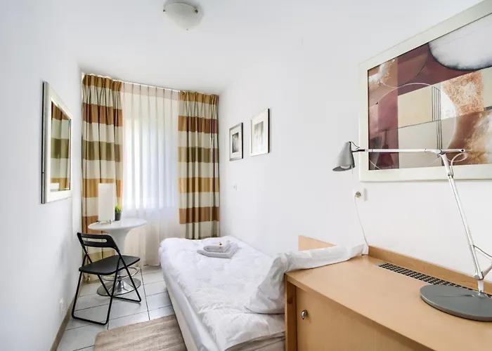 Homestay 404 Zamiany Ursynow